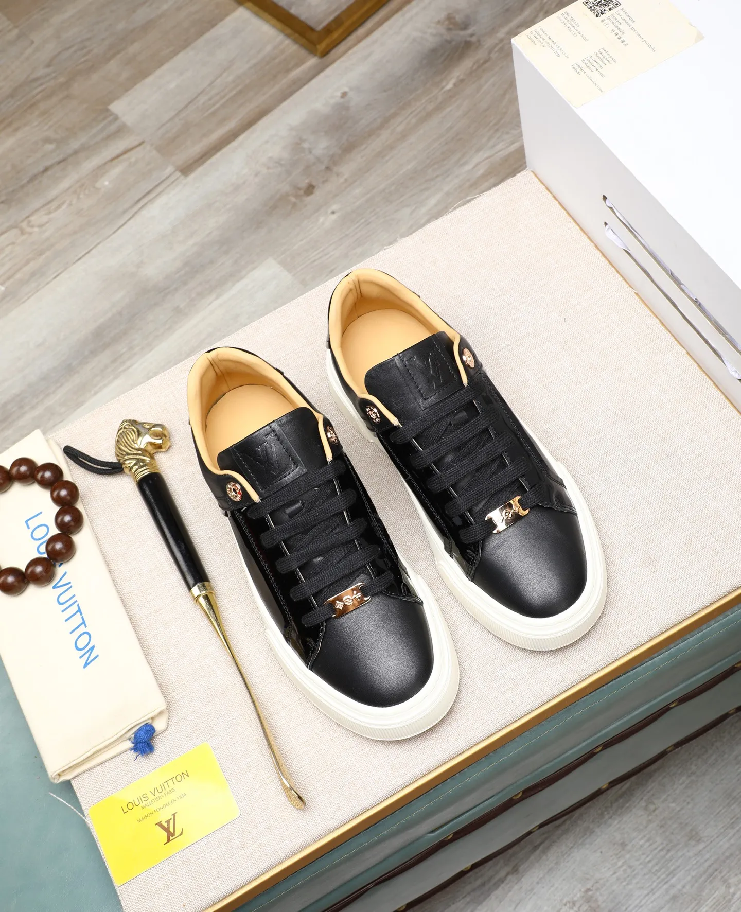 Men's shoes 💰460 [LV～] Men's casual shoes 2025z cabinet sales simultaneously 🔶Size: 38-44 #️⃣ 🔷3 colors🔜The upper is made of multi-material splicing➕cow leather lining, comfortable and breathable, sole: original comfortable and wear-resistant outsole, ⚠️real thing📱photographed🎬real thing is better📢📢📢